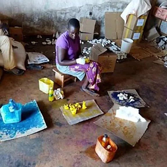 The Art of Kenyan Soapstone-Siesta Crafts Blog