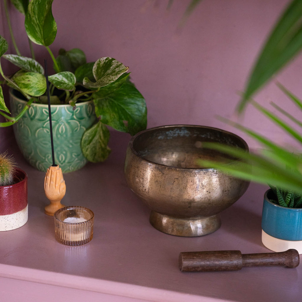 Naga Pedestal Singing Bowl-Singing Bowls-Siesta Crafts