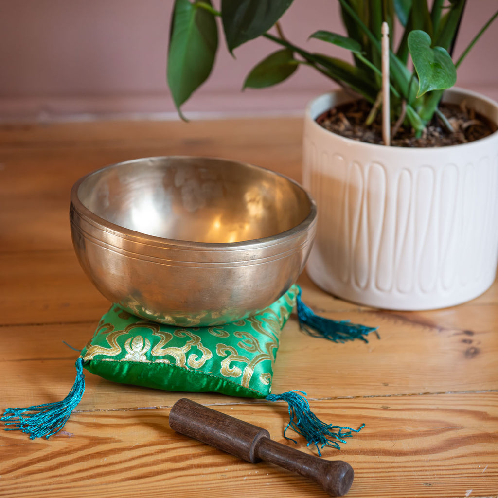 Special Lingam Singing Bowl No.34-Singing Bowls-Siesta Crafts