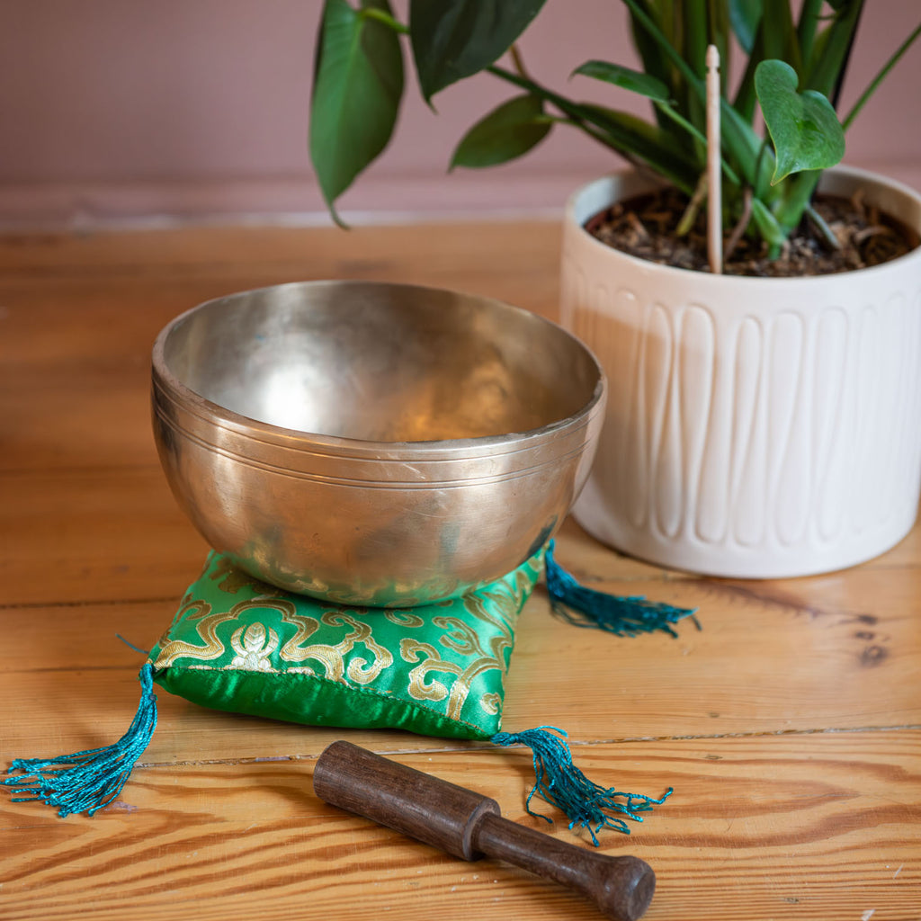 Special Lingam Singing Bowl No.35-Singing Bowls-Siesta Crafts
