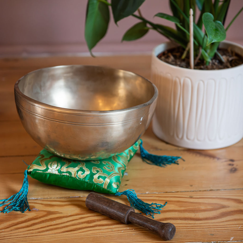 Special Lingam Singing Bowl No.38-Singing Bowls-Siesta Crafts